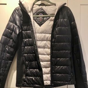 Canada Goose lightweight down jacket with hood